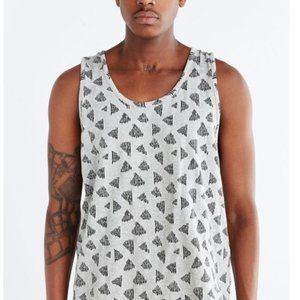 UO Koto Men’s Black Gray geometric Tank Top M